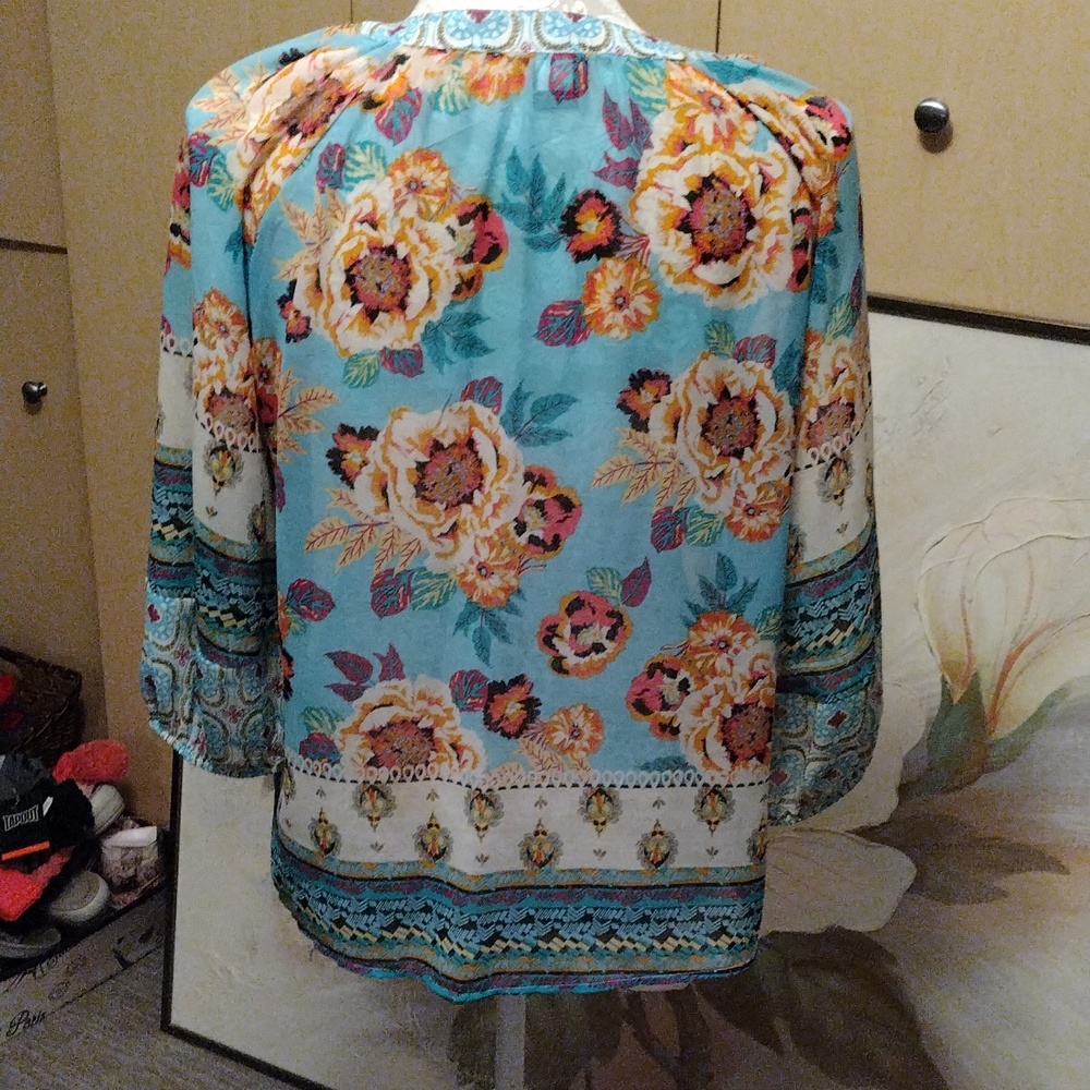 ND Blue Blouse - Picture 4 of 7